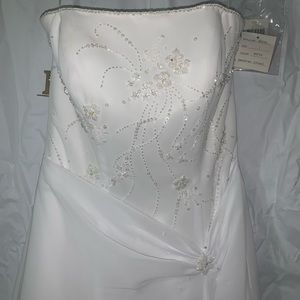 Beautiful White Wedding Dress